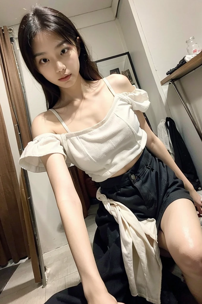 Selfie photos，Mobile phone mirror selfie，indoor，Inside the room，A beautiful beautiful Asian woman，Realistic fair skin color，156 cm，46KG,34C cupz Her mid-length hair is loose and lazy around her shoulders，Wearing a close-fitting white low-cut short-sleeved top，black shorts:1.2，