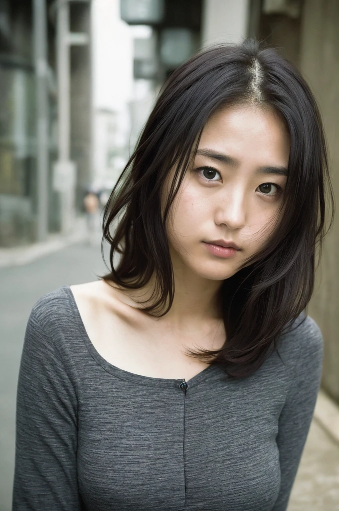 (((One girl,alone))),(Highly realistic photos, High resolution, Detailed face, Beautiful Eyes) Japanese women, 21 years old, Cute face, alone:1, Nice body, Plump figure, Medium chest, Narrow waist,Hairstyle, Very closely tied, Take a photo book,Thighs、Dark Sky、darkness、Blade Runner,shirt、walk