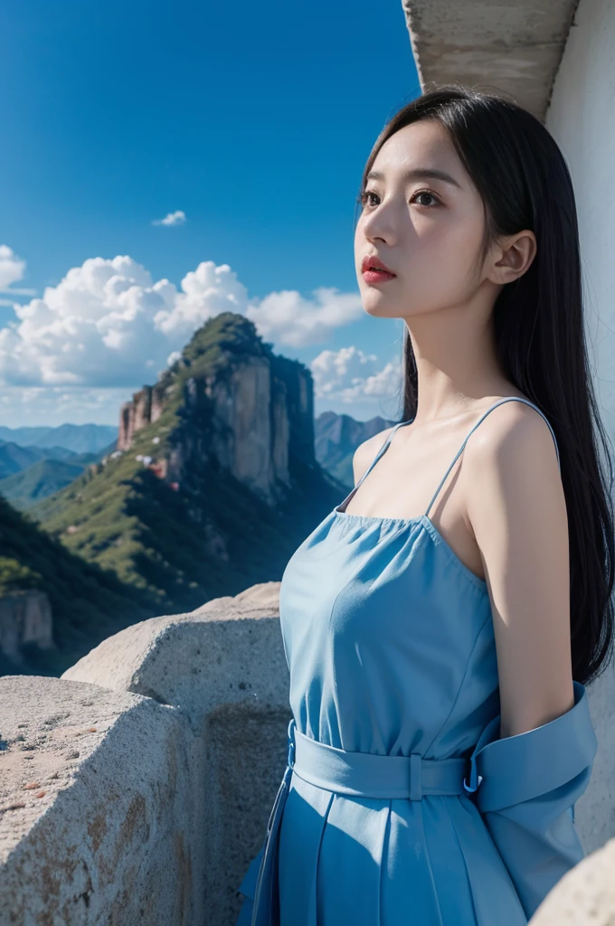 Sky blue + Deep Red: Sky blue色的上衣或裙子搭配Deep Red色配饰,Contrasting and dramatic。