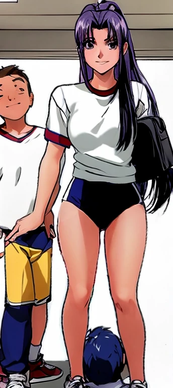 Momoko Koigakubo, a tall girl with beautiful legs, is standing in gym clothes, smiling and holding a boy in a tracksuit.。