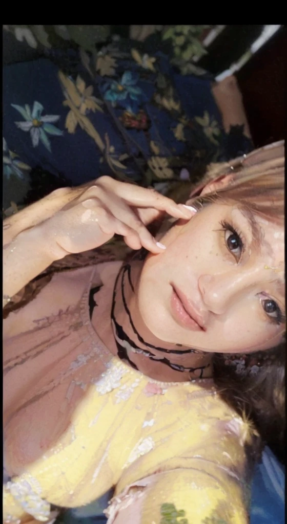 (masterpiece,best quality,ultra-detailed:1.6),illustration,, (solo,1girl,beautiful detailed)sexy , open ,  natural,Seductive position, hot girl 