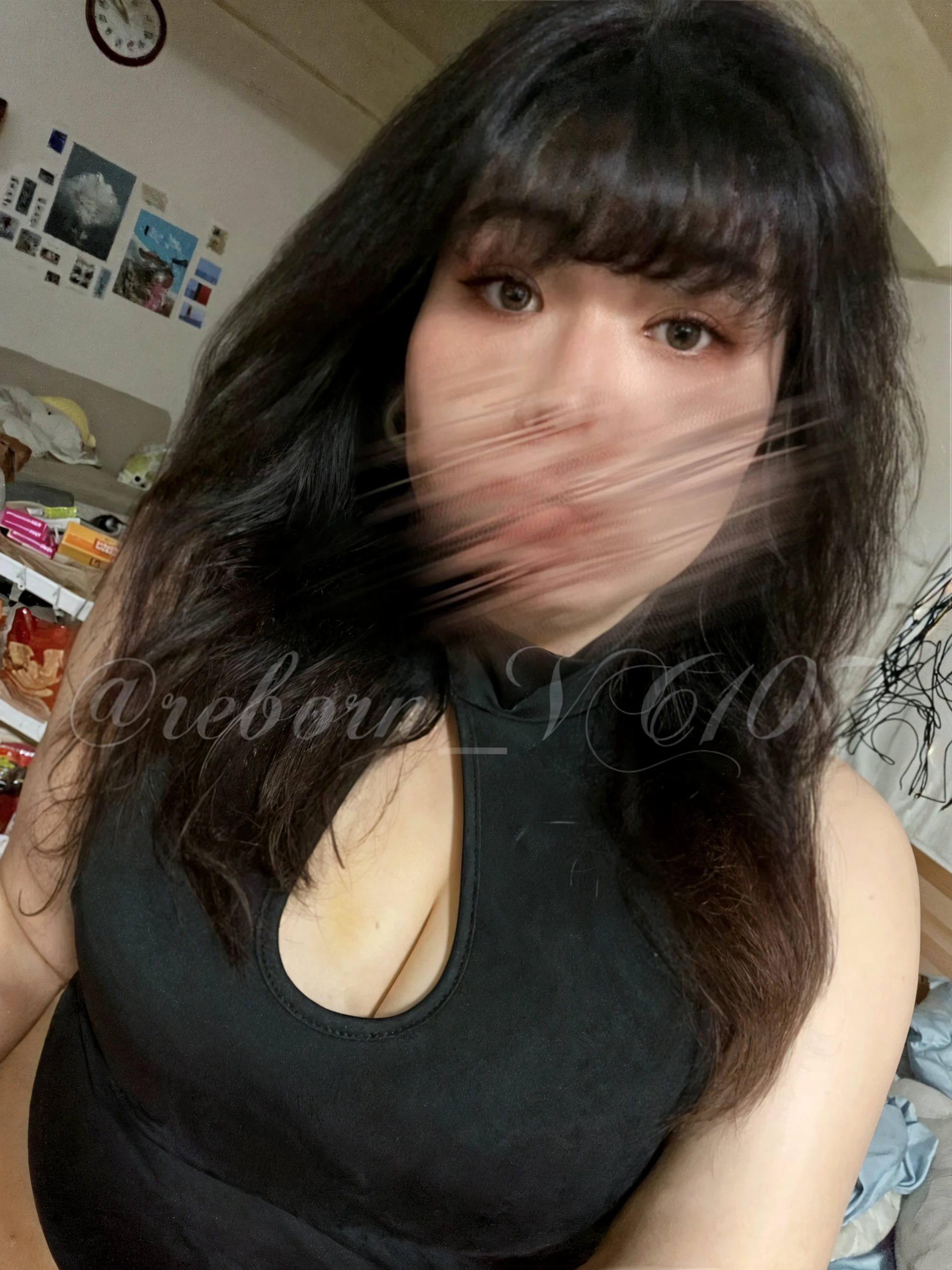 a naked woman, flawless skin, beautiful detailed eyes, beautiful detailed lips, extremely detailed face and body, long eyelashes, elegant pose, natural lighting, photorealistic, 8k, high quality, intricate details, hyper realistic, chiaroscuro lighting, ethereal, angelic, dramatic colors, cinematic, award winning digital art