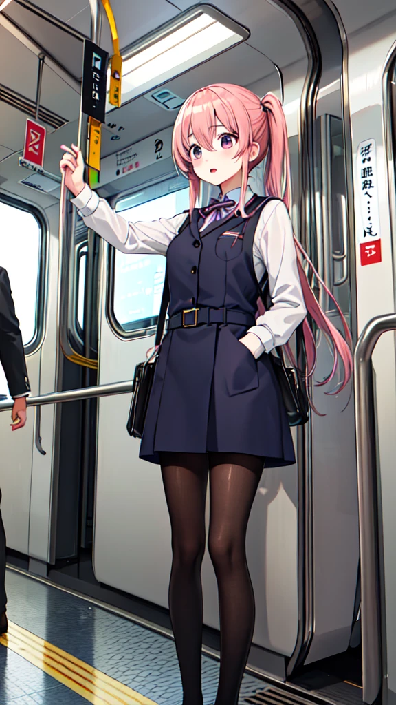 １People Girl、uniform、on the train、Are standing、