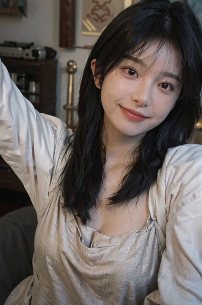 8K, best quality, masterpiece, Ultra-high resolution, (realism: 1.4), original photo, (Real skin texture: 1.3), (Film Grain: 1.3), (Selfie Angle), 1 girl, Beautiful eyes and face details, masterpiece, best quality, close up, Upper Body, Smile, Lean forward,Half naked