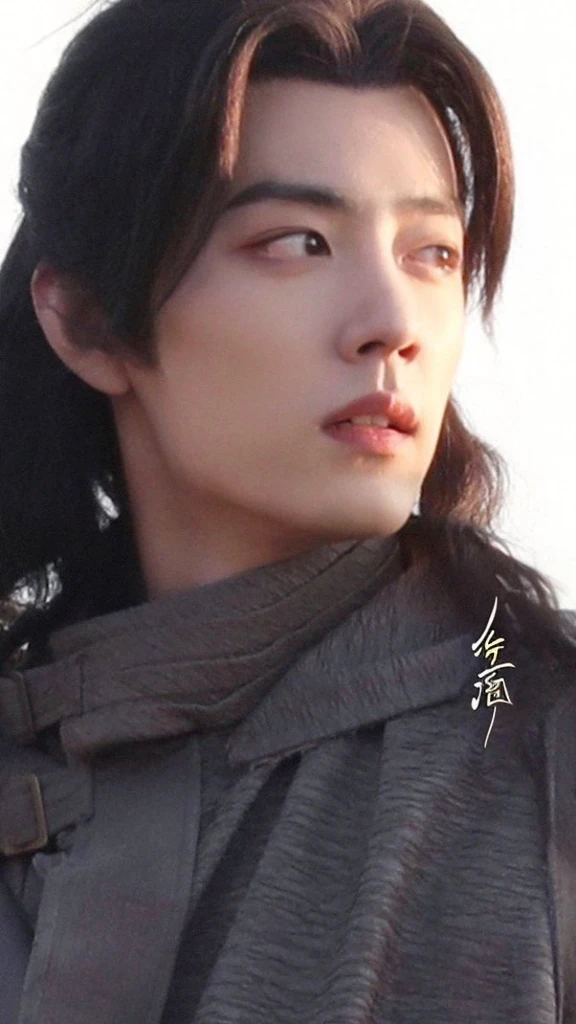 arafed asian man with long hair and a scarf on, inspired by Zhang Han, cai xukun, young wan angel, yan, inspired by Bian Shoumin, heise-lian yan fang, jinyoung shin, kanliu666, wonbin lee, kim doyoung, delicate androgynous prince, inspired by Kun Can, inspired by Tang Yifen