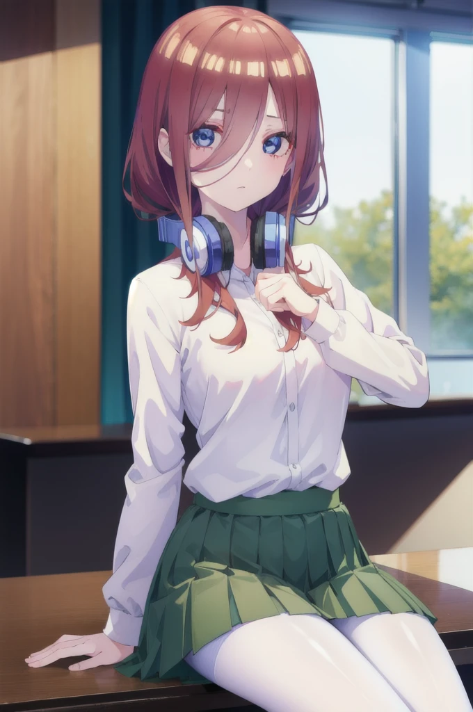 mikunakano, miku nakano, long hair, bangs, blue eyes, brown hair, shirt, hair between eyes, headphones, cardigan, headphones around neck, BREAK skirt, shirt, long sleeves, white shirt, pantyhose, pleated skirt, black pantyhose, green skirt, BREAK indoors, classroom,school, BREAK looking at viewer, BREAK (masterpiece:1.2), best quality, high resolution, unity 8k wallpaper, (illustration:0.8), (beautiful detailed eyes:1.6), extremely detailed face, perfect lighting, extremely detailed CG, (perfect hands, perfect anatomy),