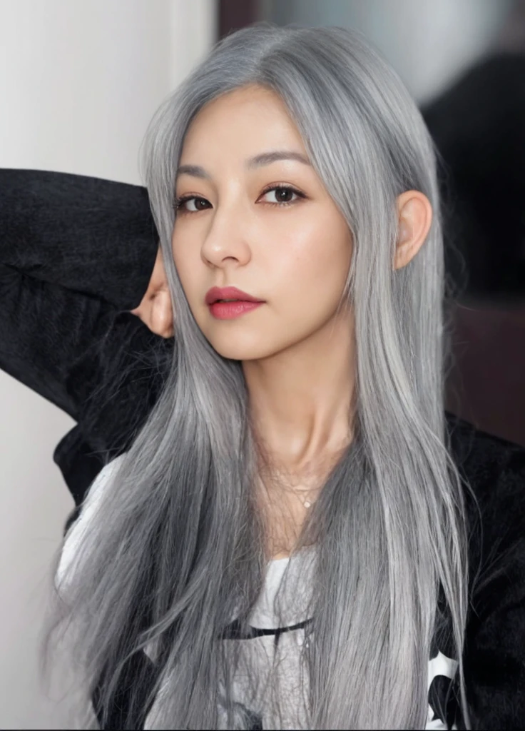 8K high quality，1 woman，Gray hair：1.5