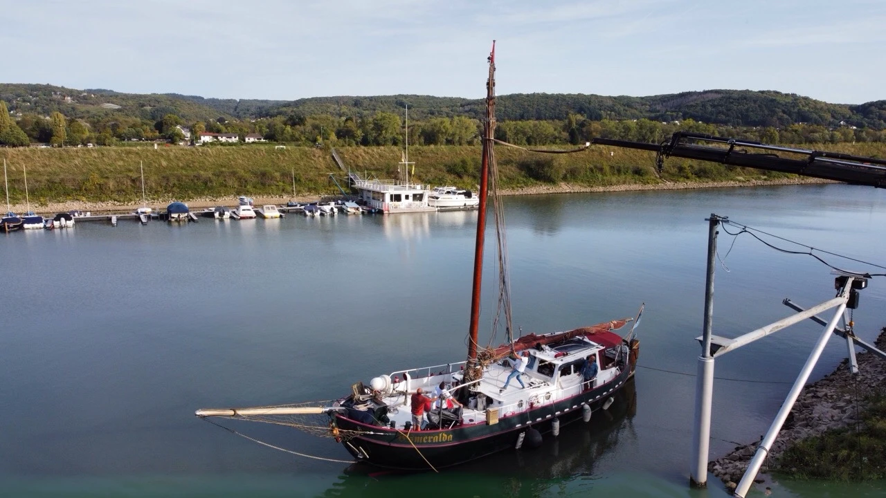 Big port in big city, expansive moorings,