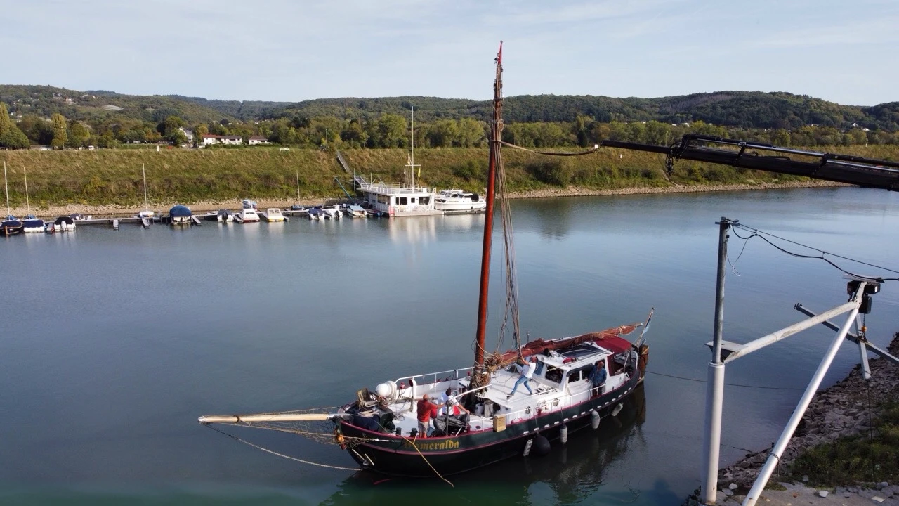 Big port in big city, expansive moorings,