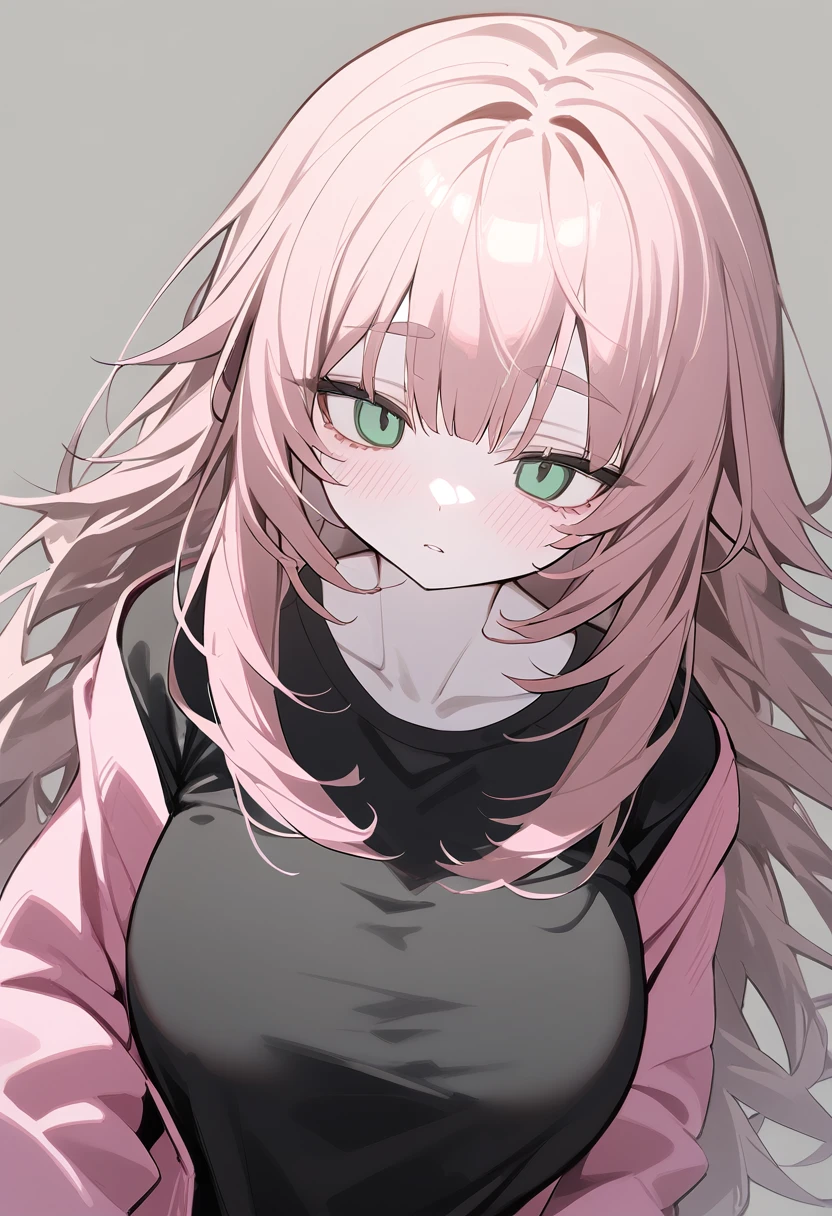 1 woman, alone, adolescent, pink fur, broad, messy hair, corrugated shelter, long bangs, pale skin, green eyes, big breasts, large eyes, standing, (Long black t-shirt, pink jacket), (Gray background, simple background), Upper part of the body, Masterpiece, Best Quality, dynamic angle, Open hand facing forward, Big eyebrows