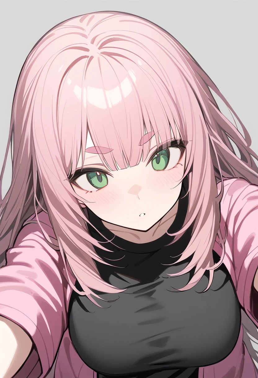 1 woman, alone, adolescent, pink fur, broad, messy hair, corrugated shelter, long bangs, green eyes, big breasts, large eyes, In combat pose, (Long black t-shirt, pink jacket), (Gray background, simple background), Upper part of the body, Masterpiece, Best Quality, dynamic angle, Open hand facing forward, Big eyebrows