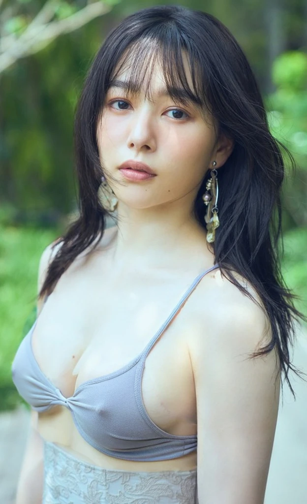 Highest quality、woman、Natural Skin、Fingerless、No arms、No hair、Upper body naked、large breasts,small nipples,erection of nipple,topless、Nipples