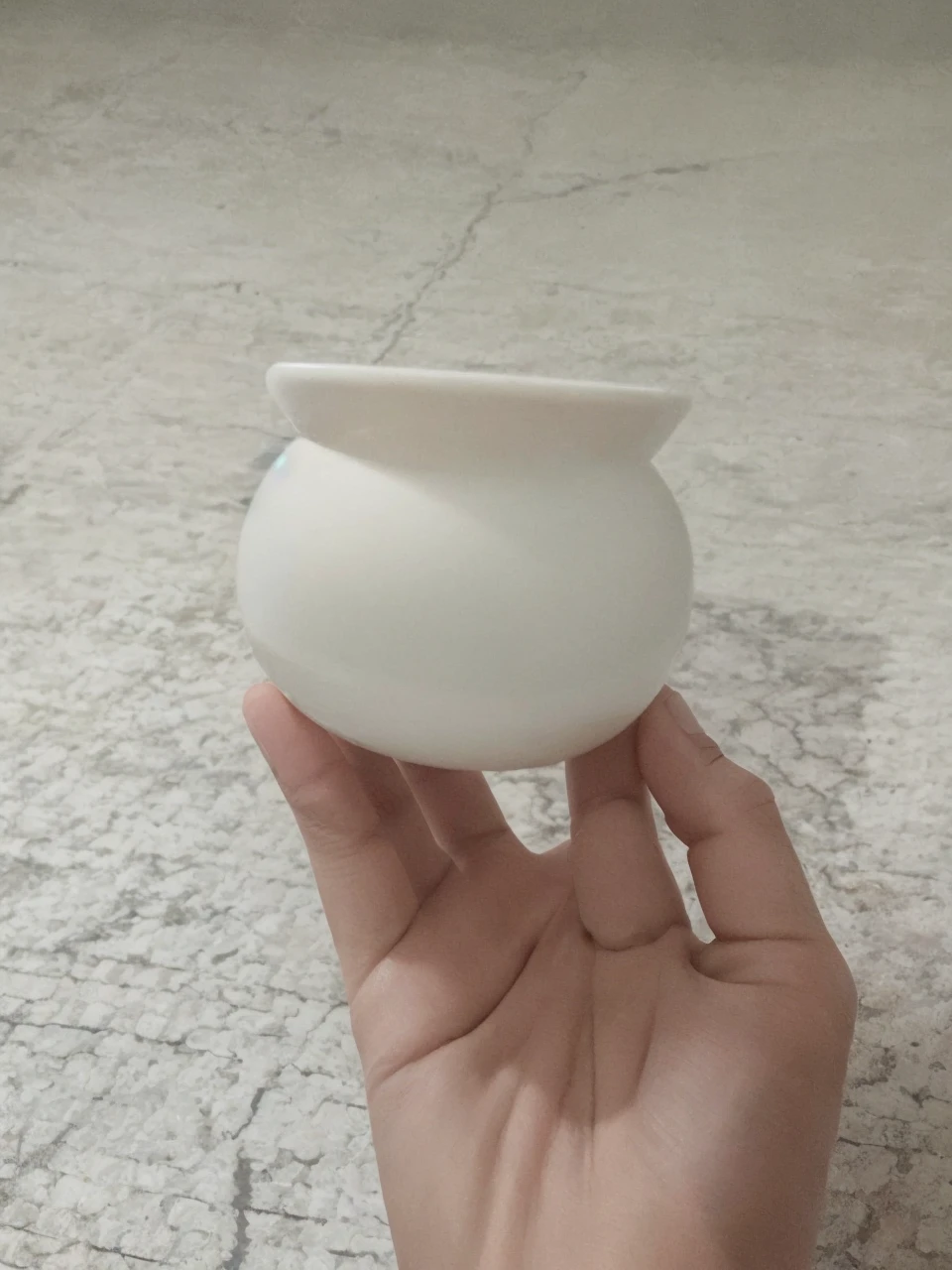 Photo with this product. quality image, Professional, photo of pipeline for econerce sale, elegant background, well-lit, Natural lighting, photo realist, marble background.