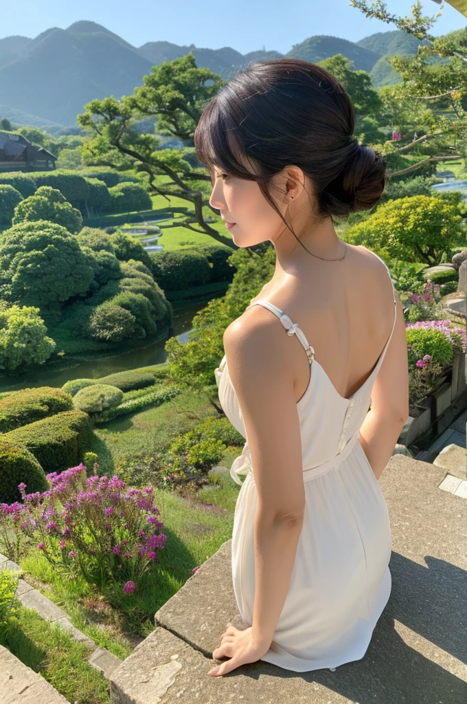 live-action、4K、Beautiful women in their 30s。Lavender-colored crystal-like texture、A long, transparent dress that lets you see your bare skin。Sleeveless。Cleavage。Her hair was tied up in a bun、It is slung over the shoulder。She walks gracefully in the breeze。Her eyes are light brown、She has droopy eyes and slightly plump cheeks.。Large room in the Crystal Palace、The walls and floors are made of crystal。The light reflects off the floor、The overall contrast is flat.。