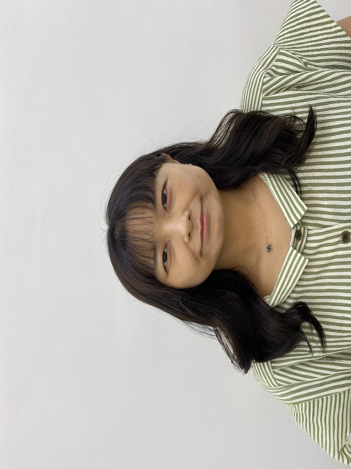 Best Quality, 8K, Masterpiece, (photo realistic:1.3), (hyper realistic:1.3), (Create an image maintaining the original base model hairstyle:1.5), (white cardigan :1.4)