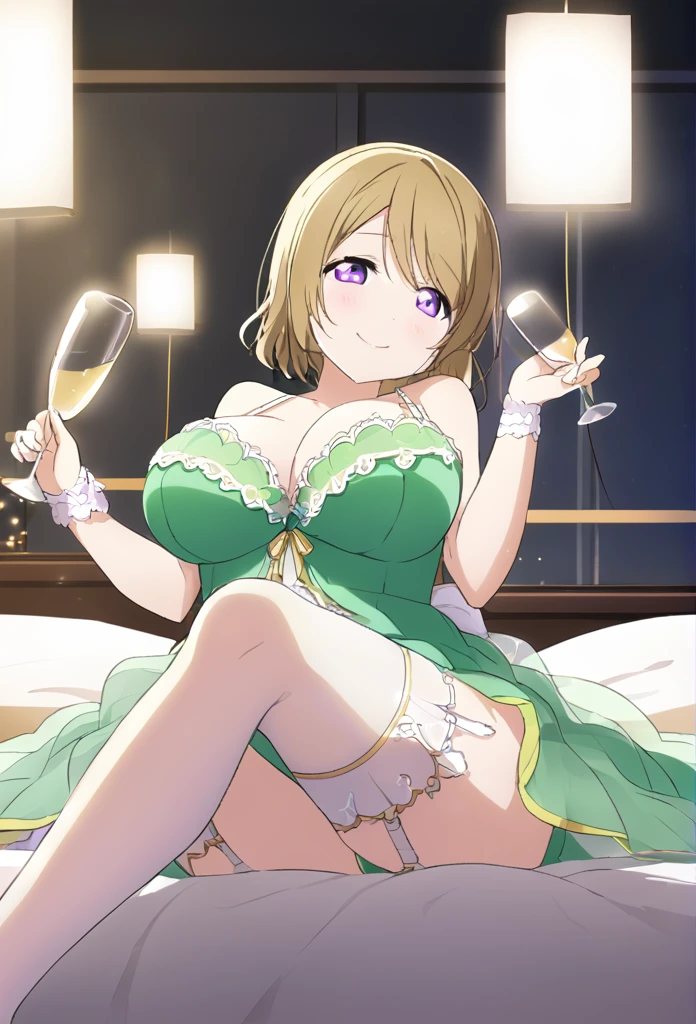 Hanayo Koizumi　Yellow-brown hair　Purple eyes　Shaggy Bob　Yellow-green nightgown　White garter belt　smile　Huge breasts　night　Love Hotel　Seduce　Lying in bed　holding champagne glasses　night景　Dark Room