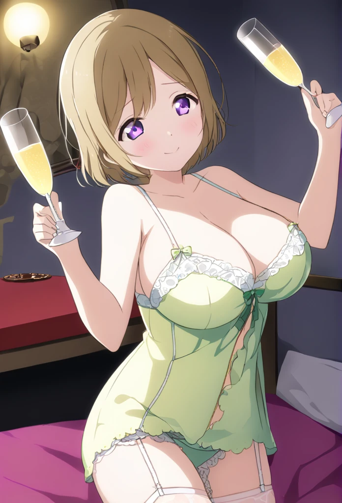 Hanayo Koizumi Yellow-brown hair Purple eyes Shaggy Bob Yellow-green nightgown White garter belt smile Huge breasts night Love Hotel Seduce Lying in bed holding champagne glasses night景 Dark Room