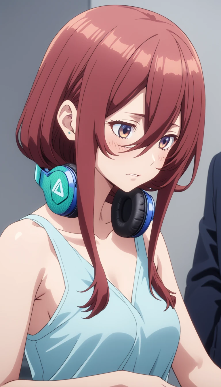(Highest quality、Masterpiece、Very detailed、4K)、One Woman、17 years old、Brown Hair、short hair、(((Nakano Miku)))、headphone、chest、arm