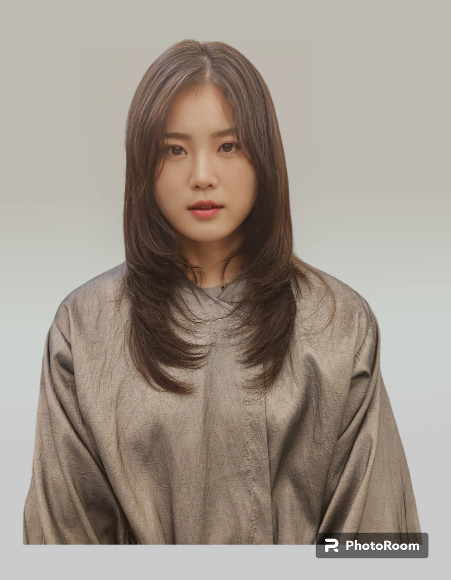 Best Quality, 8k, Masterpiece, (Portrait: 1.3), (photo realistic:1.4), (hyper realistic:1.4), Sharp Focus, looking at viewer, (smoother lighting:1.1), (increase cinematic lighting quality:0.9), realistic lighting, backlighting, light on face, ray trace, (brightening light:1.2), (Increase quality:1.4), sharp detail, (best quality real texture skin:1.4), finely detailed eyes, black_eyes, finely detailed face, 25 year old Korean woman