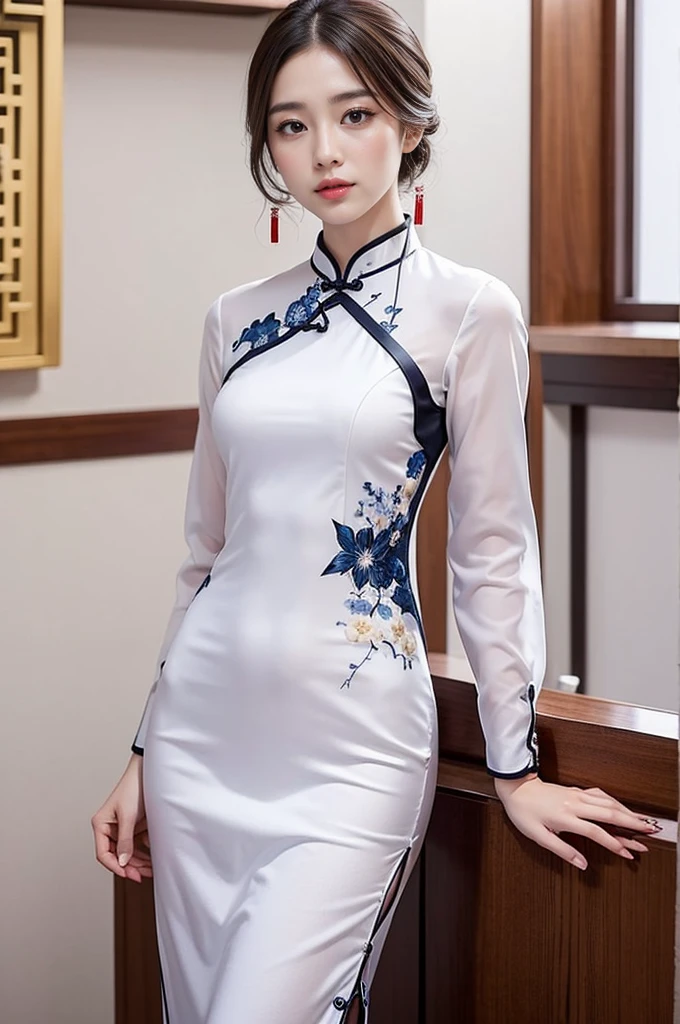 The new Chinese cheongsam combines the elements of traditional cheongsam with modern design concepts,It retains the gentle temperament of cheongsam,Incorporating a sense of fashion。Here are some recommended new Chinese cheongsam styles:,Suitable for showing gentle temperament:Simple Line Cheongsam:Choose a simple design、Cheongsam with smooth lines,Avoid excessive decoration and complicated patterns,The simple design can better highlight the wearer's temperament。