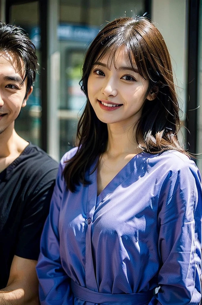 Male dentist and female dental hygienist　２people　A good business partner　日本people　Handsome Men and Beautiful Women　Wearing black scrubs　Upper body close-up　high resolution　high resolution　Highest quality　smile　Shooting outside