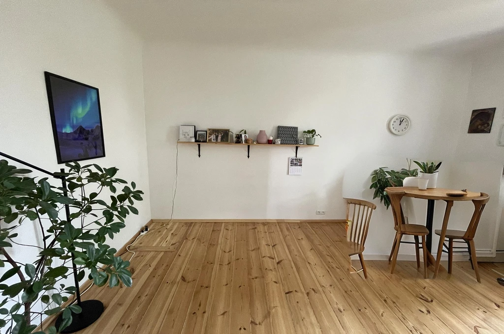 small round wooden table