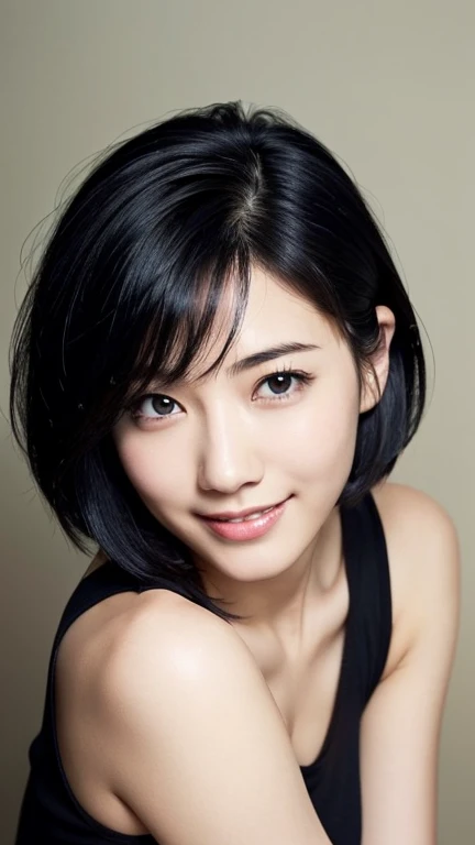 Highest quality、Japanese women、The most beautiful woman in the world、sexy、Blue-black hair color、Short Hair Style、Small face、Beautiful skin、night、Large breasts、Realistic、A big smile、turn around、An ennui look、Black tank top