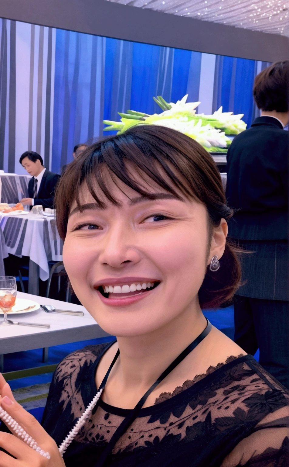 (masterpiece:1.3), (8K, Photorealistic, Raw photo, Best image quality: 1.4), Japanese schoolgirl、(Random Hairstyles:1.2)、Cleavage:1.2、Super detailed face、Attention to detail、double eyelid、Put your chest together、Sharp focus:1.2、Beautiful woman:1.4、Light brown hair、Highest quality、masterpiece、Ultra-high resolution、(Photorealistic:1.4)、Highly detailed and professionally lit smile、Loose, lightweight knitwear、Shoulder out、thin、Serious expression、Short-haired、Deadly position