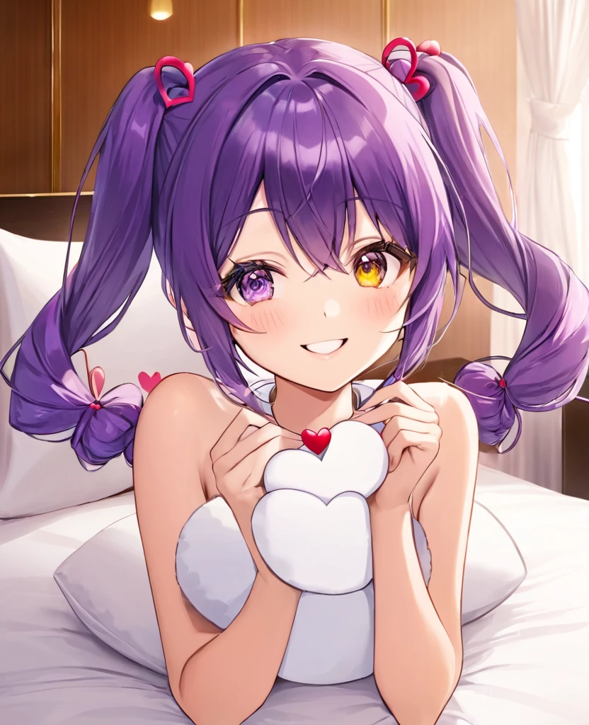 Purple Hair、Twin tails、Heart Eyes、Heart Eye、smile、Hotel、bed