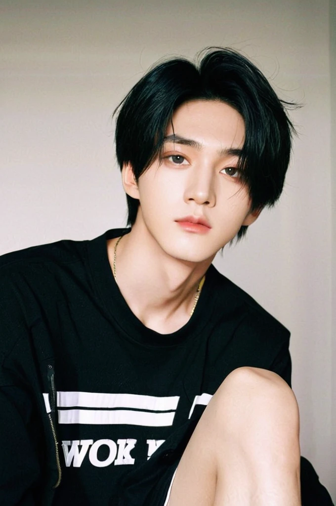 One boy、Young man with black hair（Mash Straight Hair），Male K-Pop Idols、Levi Ackerman、Medium portrait、chop、Beautiful Model、Oval Face、Vivid、Selfie、（In a dark room）、The whole body is shown、((Full body photo))