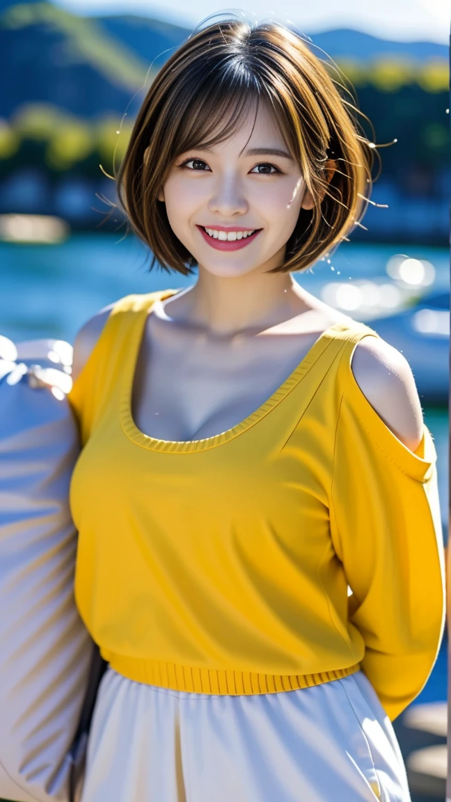 8K、best image quality、smile、masterpiece、buzzer、short hair、fine eyes、big breasts、A refreshing smile、Female college student、Dimples、Camisole showing both shoulders、Clear system、attending university、Ruck sack、Light yellow clothes、Seaside scenery