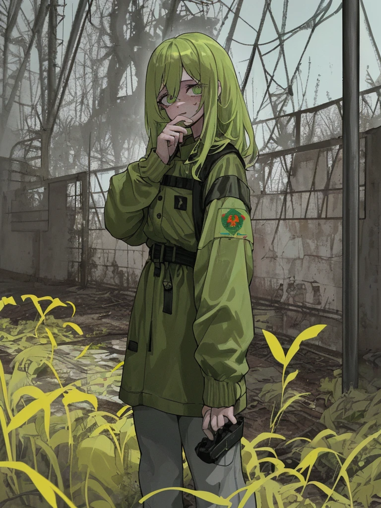 ChicA en combeniSon, Chernobyl excluSion zone, S.t.A.L.k.ES.r, cAbello purpurA, ojoS verdeS, cicAtriz encimA de Su cejA izquierdA, deSArmAdo, cinco dedoS en Su mAno izquierdA, cinco dedoS en Su mAno derechA, SAd.