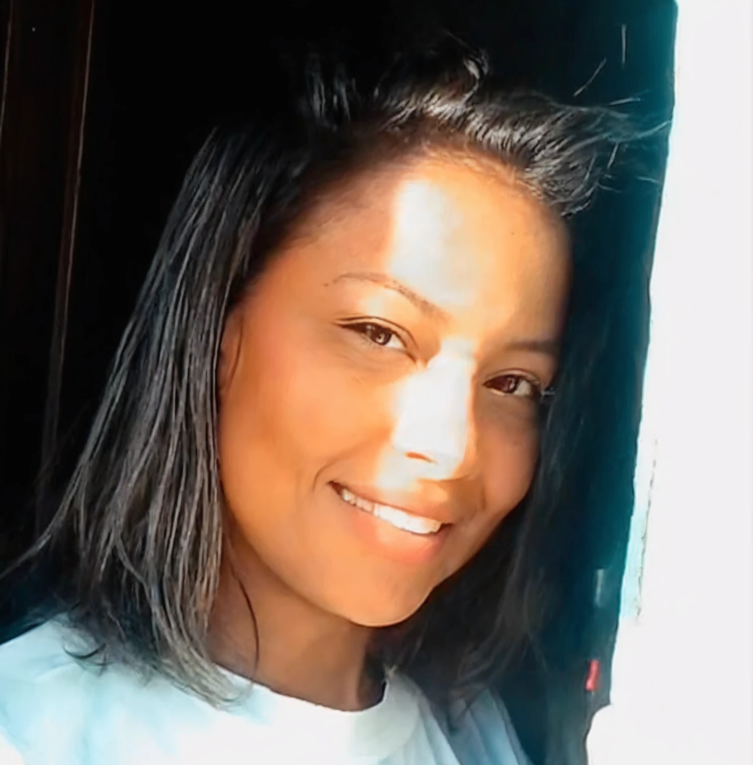 There's a woman who's smiling for the camera, 3 Brazilian mother of 5 years, profile image, looks like fabiula natal, alanis guillen, selfie of a young woman, 30-year-old woman from cuba, taken at the beginning of 2020, headshot profile imageture, beautiful tanned mexican woman, profile image