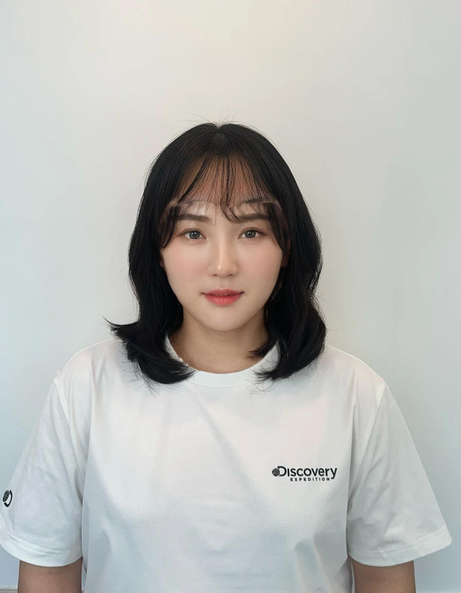 Best Quality, 8k, Masterpiece, (Portrait: 1.3), (photo realistic:1.4), (hyper realistic:1.4), Sharp Focus, looking at viewer, (smoother lighting:1.1), (increase cinematic lighting quality:0.9), realistic lighting, backlighting, light on face, ray trace, (brightening light:1.2), (Increase quality:1.4), sharp detail, (best quality real texture skin:1.4), finely detailed eyes, black_eyes, finely detailed face, 25 year old Korean woman

