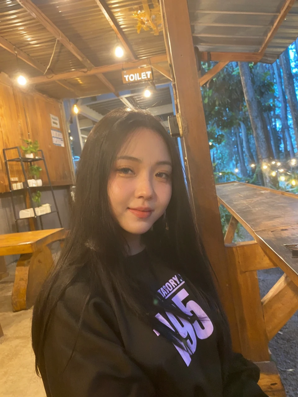 Kim Jennie with white brown hair, with curlers at the ends, with two bows on each side of the hair, all her white hair brown, with a star clip in her white brown hair, light colored eyes, Beautiful eyes, crying eyes, Beautiful, splash nose, watery nose, Beautifuls labios, pink lips, heart and cupid shaped lip, Beautiful skin, pale, White skin, with moles and freckles all over his face, soft pink blush on cheeks, natural pink blush, soft pink makeup, Jennie, Nice neck, marked collar, frown, tender look, with a kiss necklace, a Beautiful kiss necklace, similar a Yumeko Jabami, while using a YK2 Crochet, woolen, with a YK2 style brown miniskirt, while wearing stockings, secretary stockings, medias sexy, while having a bare abdomen, Delgado, marked and Beautiful, (big breasts, soft breasts, Beautifuls pechos), while she cosplays the character Yumeko Jabami, The anime Kakegurui., looking to the camera