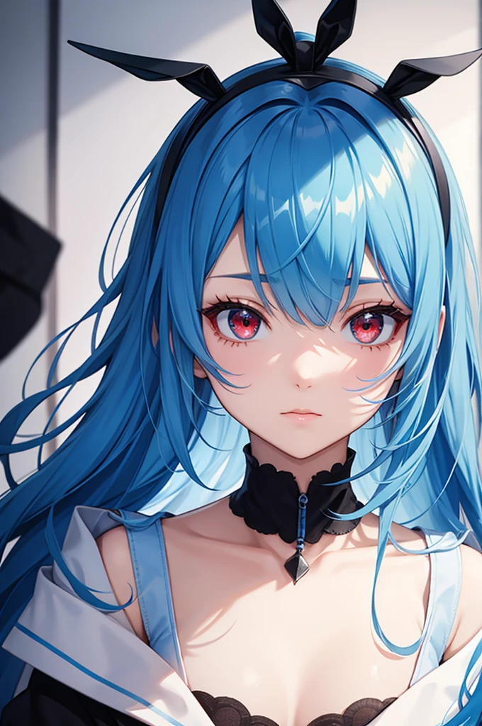 Blue Hair、Center parted bangs、Red eyes