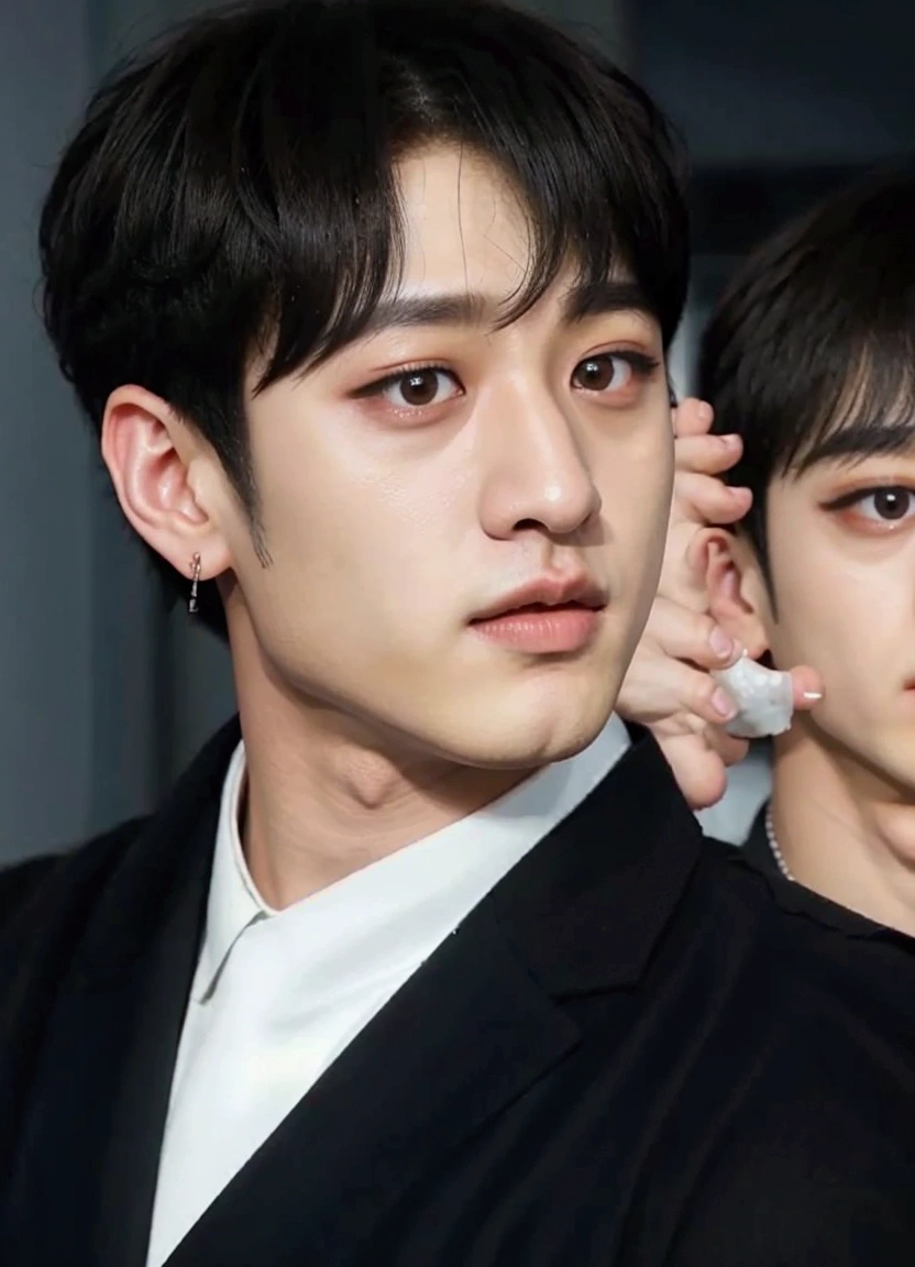 Bangchan face, realism