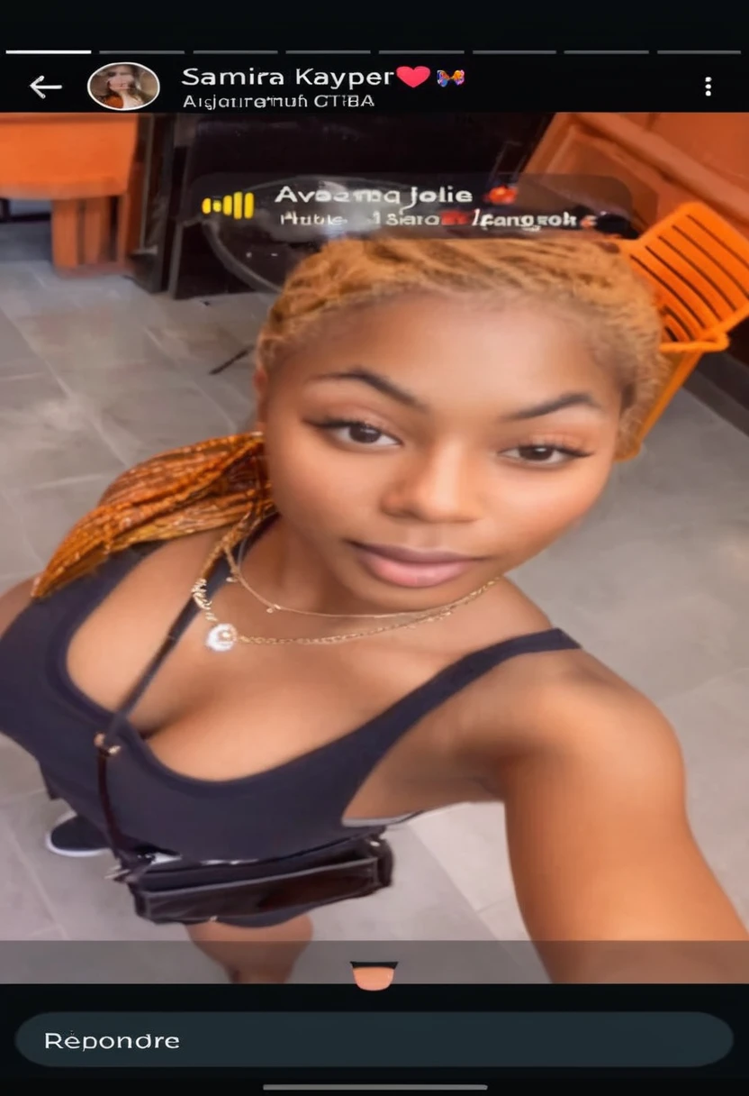 A 23-year-old blonde woman, ((pechos grandes)), ((hiperrealismo)) ,. blonde hair with light brown roots. cabello rubio, Hair with brown roots, cabello extra largo, cabello muy largo, really long hair, Beautiful, Front view, selfie, photo taken with iPhone, elegant black shirt with escote, escotada, selfie in the garden, high quality, selfie iPhone, Dressed in a fang top black and basketball shorts an basket black