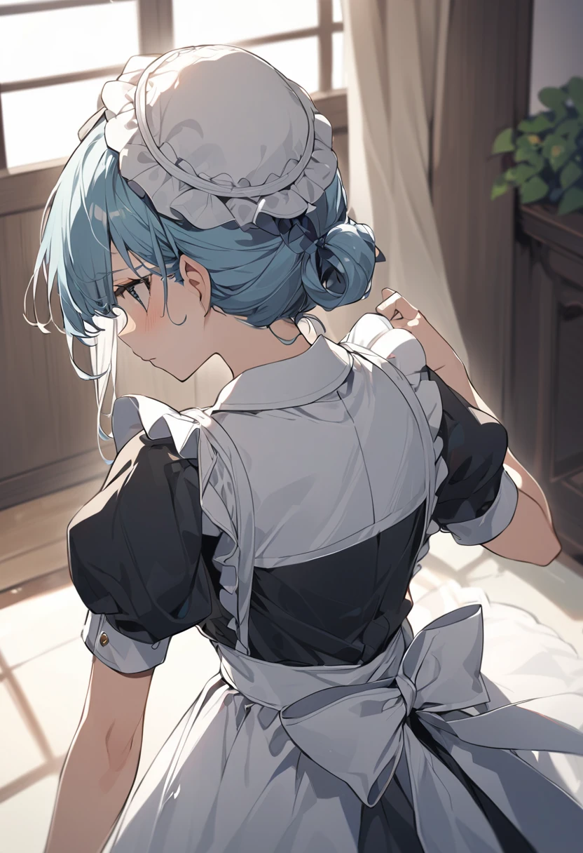 Mob Cap、A hat for covering the hair at the back of the head, worn by maids、髪は出さないようにMob Capに入れる、Classical maid outfit