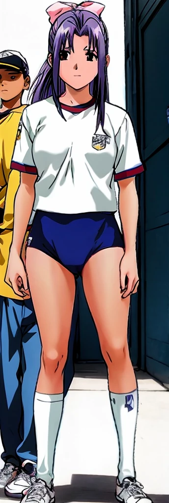 Momoko Koigakubo, a tall girl with beautiful legs, is standing with a smile on her face in a white gym uniform and light navy blue bloomers that look like panties.。Momoko Koigakubo is stroking the head of a second-grade boy wearing a tracksuit next to her.。