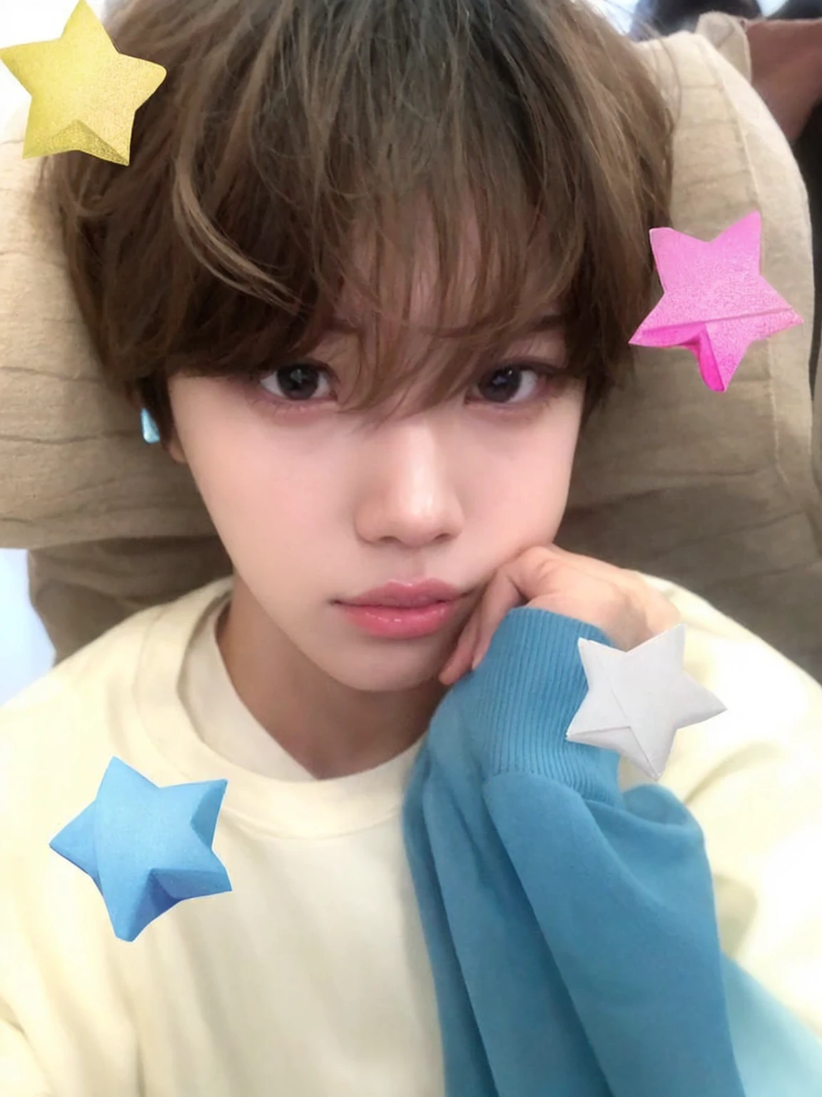 Arafed Asian man with white t-shirt and black hair...., androgynous face, Jung Jaehyun, jinyoung shin, delicate androgynous prince, kim doyoung, 1 7-year-old boy with a thin face, Smart Ulzzang, Cai Xu Kun, beautiful androgynous prince, androgynous person, kim taejin, hyung tae