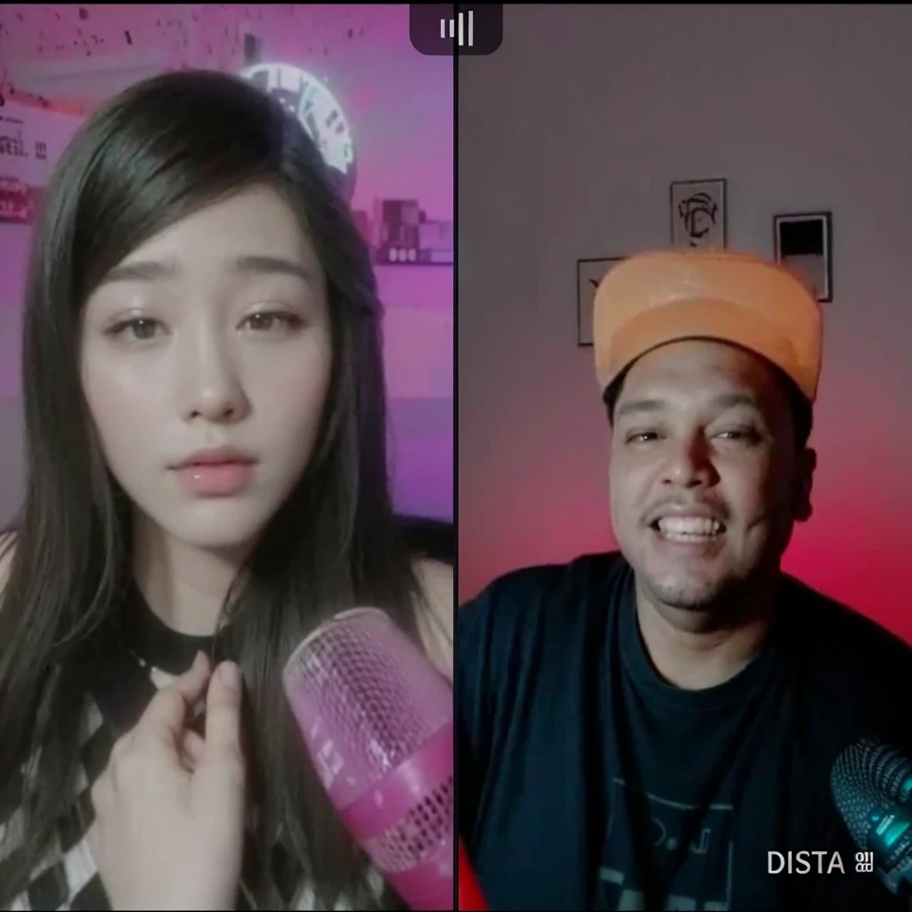 A beautiful girl with long hair, wearing a cyberpunk-style hat, in a dystopian city scene, (best quality,4k,8k,highres,masterpiece:1.2),ultra-detailed,(realistic,photorealistic,photo-realistic:1.37),HDR,UHD,studio lighting,extreme detail description,professional,vivid colors,bokeh,city hunter,queen seon,king of down,town,handsome,cyber crime,linux