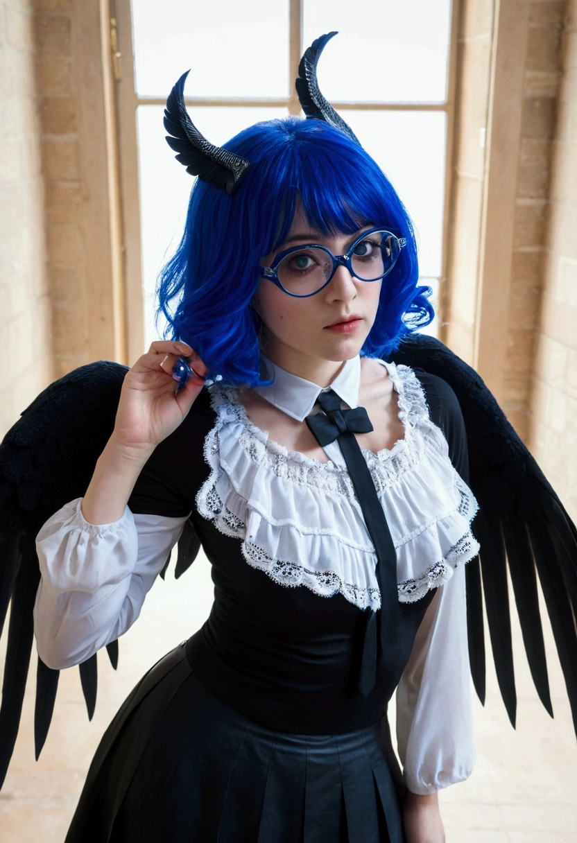 1fille, lillaevil, blue hair, blue eye, Cheveux courts, black capelet, skirt, collants blancs, blue demon wings, blue tinted glasses, mini a,, to l&#39;interior, cachette, de nombreux écrans d&#39;ordinateur, phantom thief cachette,, , 