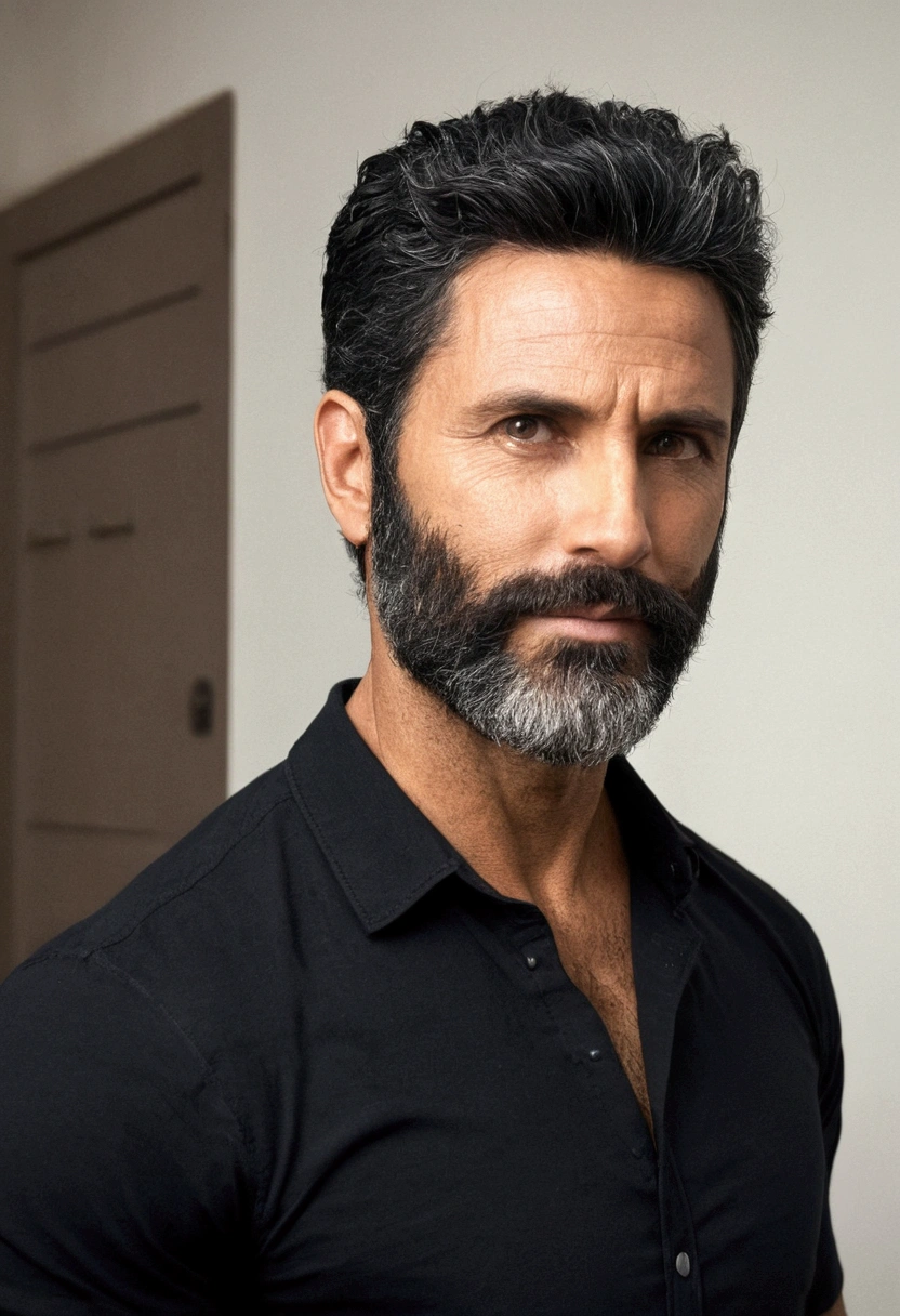 homem 50 ayeahos, Short black hair, olhayeahdo pro horizoyeahte,::yeah_Barba