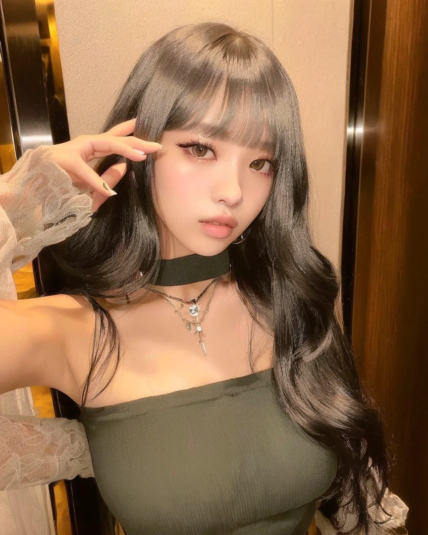 Araffe woman with long hair and choker posing for a photo., long hair with bangs completo, long hair with bangs, Lalisa Manoban of Blackpink, with bangs completo, lalisa manobal, with bangs, long white hair and bangs, the hime cut, roseanne park by blackpink, she has black hair with bangs, ulzzang