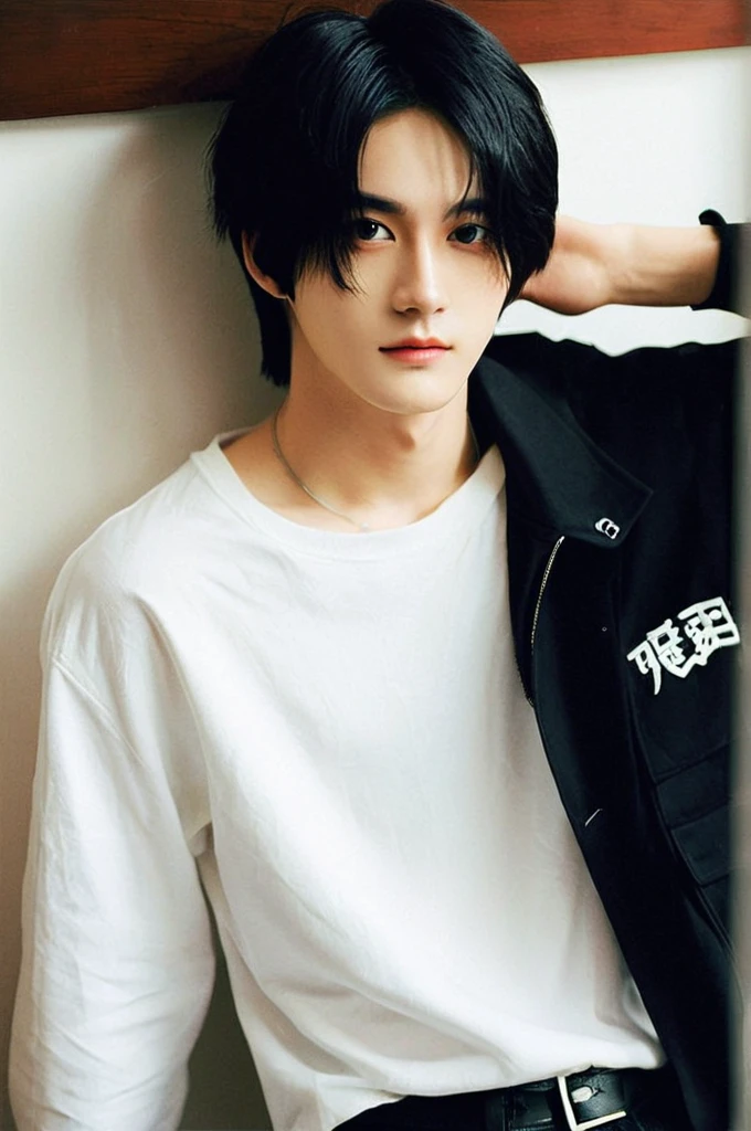 One boy、Young man with black hair(Mash Straight)((Long Hair)),With nape、Long enough to cover the earale K-Pop Idols、Levi Ackerman、Medium portrait、chop、Beautiful Model、Oval Face、Vivid、Cafe、(In a dark room)、The whole body is shown、((Full body photo))