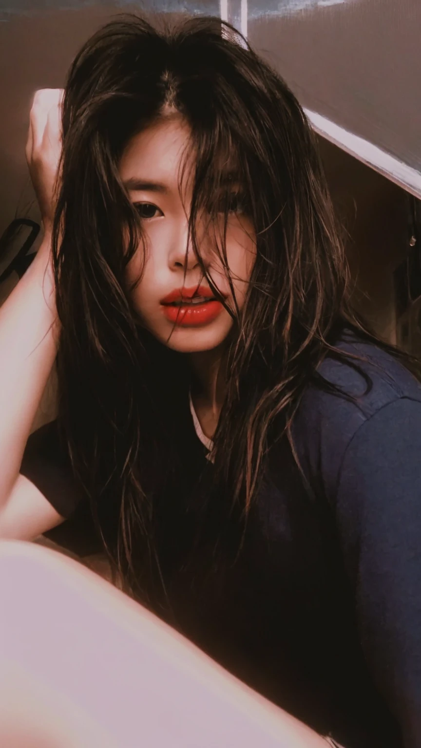mastepiece, Best Quality, Photorealsitic, Ultra-detailed, finely detail, high resolution, 8k wallpaper, Raw photography, Professional, high level of detail, (((Monochrome photography))), Skinny Japanese woman, 30 years old, 1girl in, (Facing the front), The upper part of the body, face perfect, ((Only lips red))