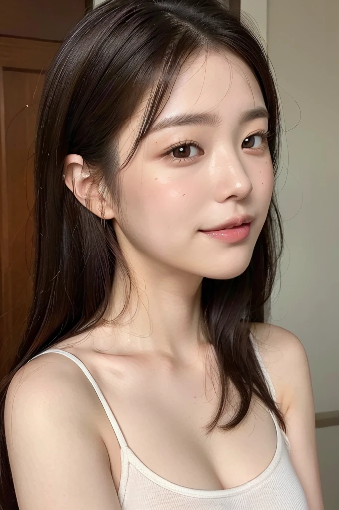 (Highly realistic photos, High resolution, Detailed face, Fine grain), ((Shooting in the room))、Japanese women, 20-year-old, A variety of expressions, alone:1, Slim figure, Round eyes、Various hairstyles, Casual clothing, 写真の中でalone、Selfie、Photographed in natural light、Simple Necklace、Spring Clothes、Looking at the camera、profile、Dark Brown Hair Color、The chest is visible、smile