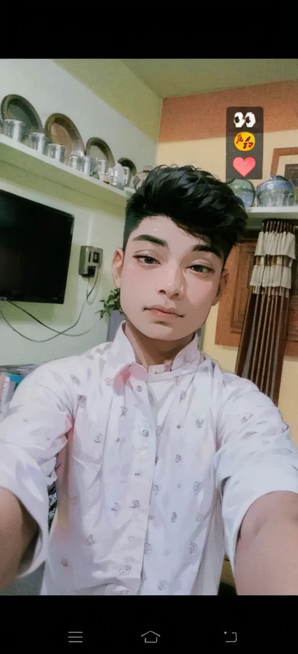 (in 8K、top-quality、masterpiece:1.2)、1 boy、short-haired、Hair short、Brown-skinned、Purple View、