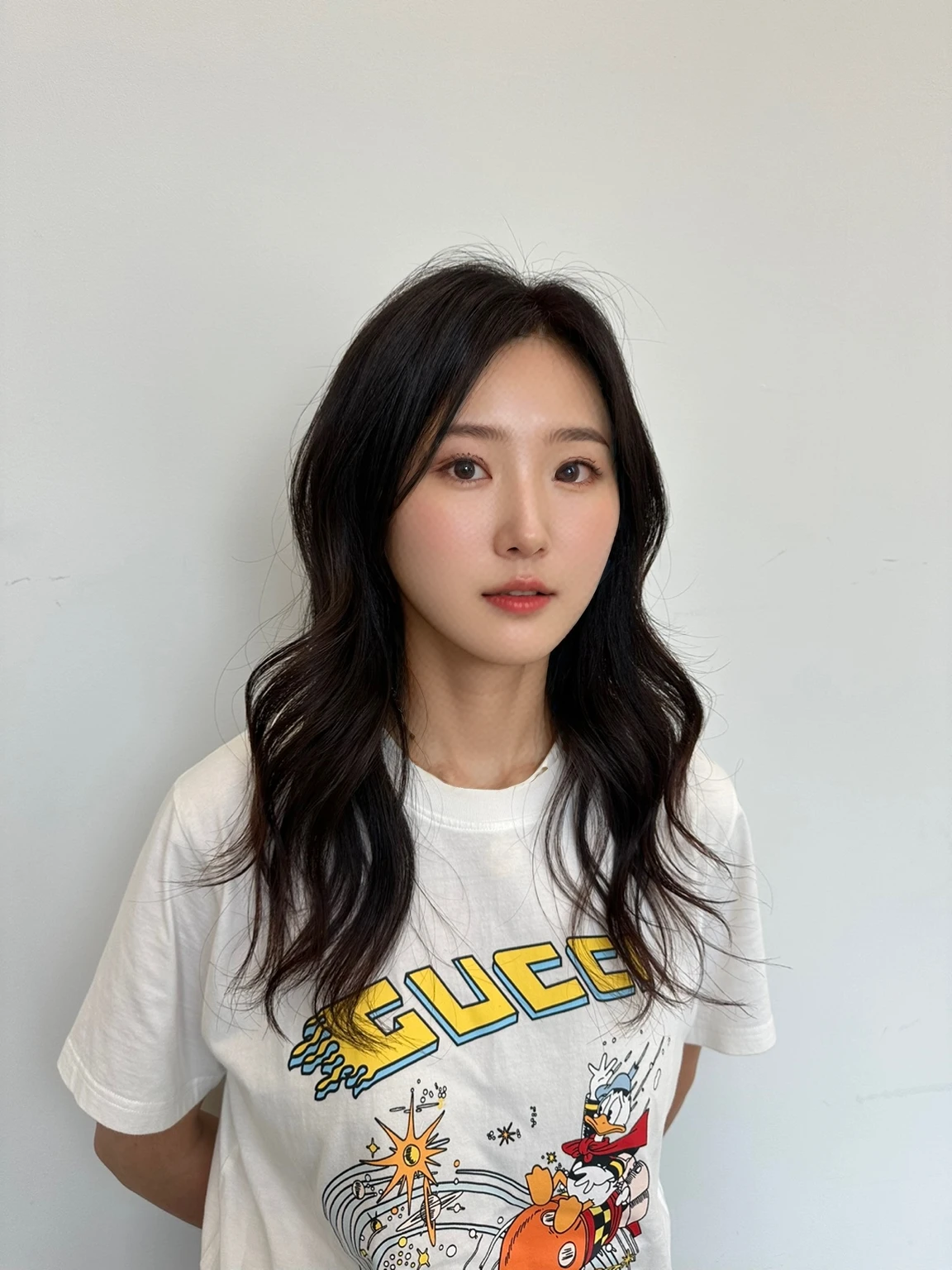 Best Quality, 8k, Masterpiece, (Portrait: 1.3), (photo realistic:1.4), (hyper realistic:1.4), Sharp Focus, looking at viewer, (smoother lighting:1.1), (increase cinematic lighting quality:0.9), realistic lighting, backlighting, light on face, ray trace, (brightening light:1.2), (Increase quality:1.4), sharp detail, (best quality real texture skin:1.4), finely detailed eyes, black_eyes, finely detailed face, 25 year old Korean woman